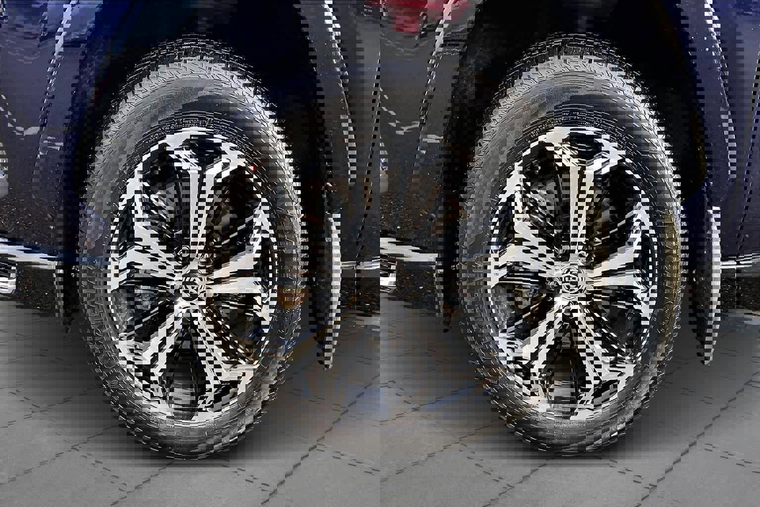 Used 2021 Toyota RAV4 XSE w/ Weather Package image 10