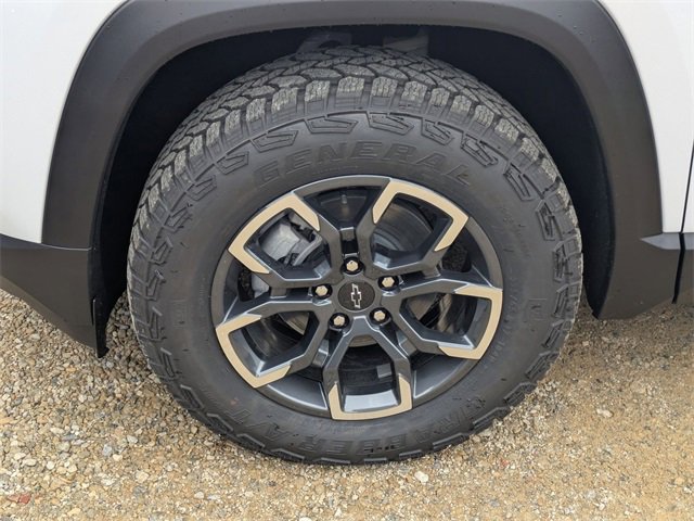 New 2026 Chevrolet Equinox ACTIV image 7