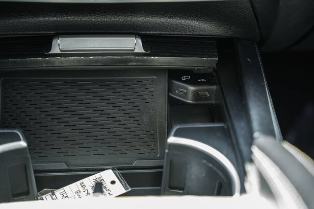 Used 2021 Mercedes-Benz GLS 450 4MATIC image 26