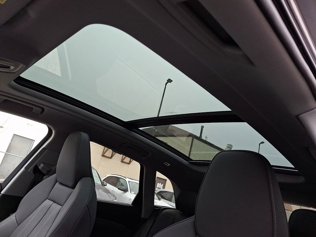 Used 2025 Audi Q5 Premium Plus w/ Premium Plus image 15