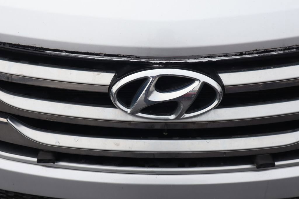 Used 2016 Hyundai Santa Fe Sport w/ Option Group 02 image 26