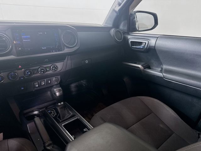 Used 2018 Toyota Tacoma TRD Sport image 18