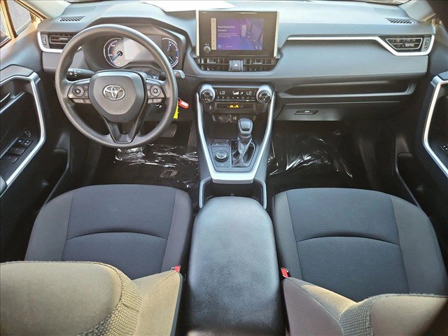 Used 2025 Toyota RAV4 LE AWD/4WD image 22