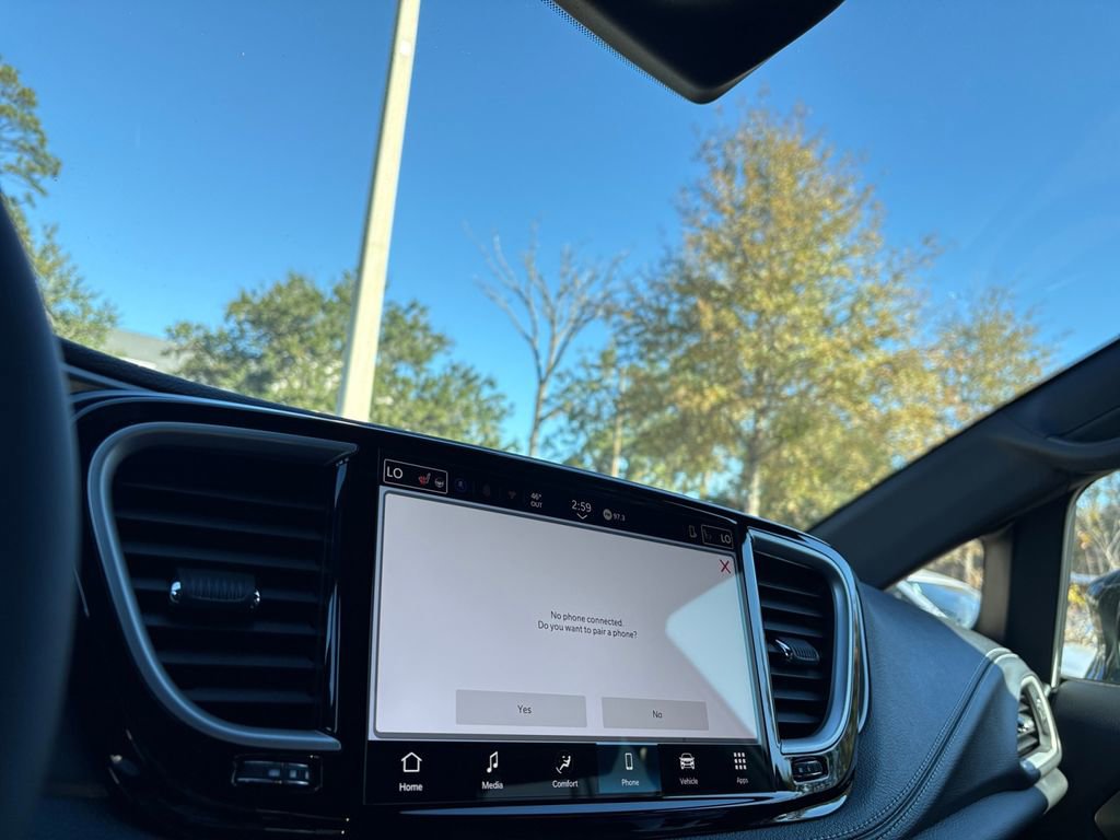 New 2026 Chrysler Pacifica Select image 19