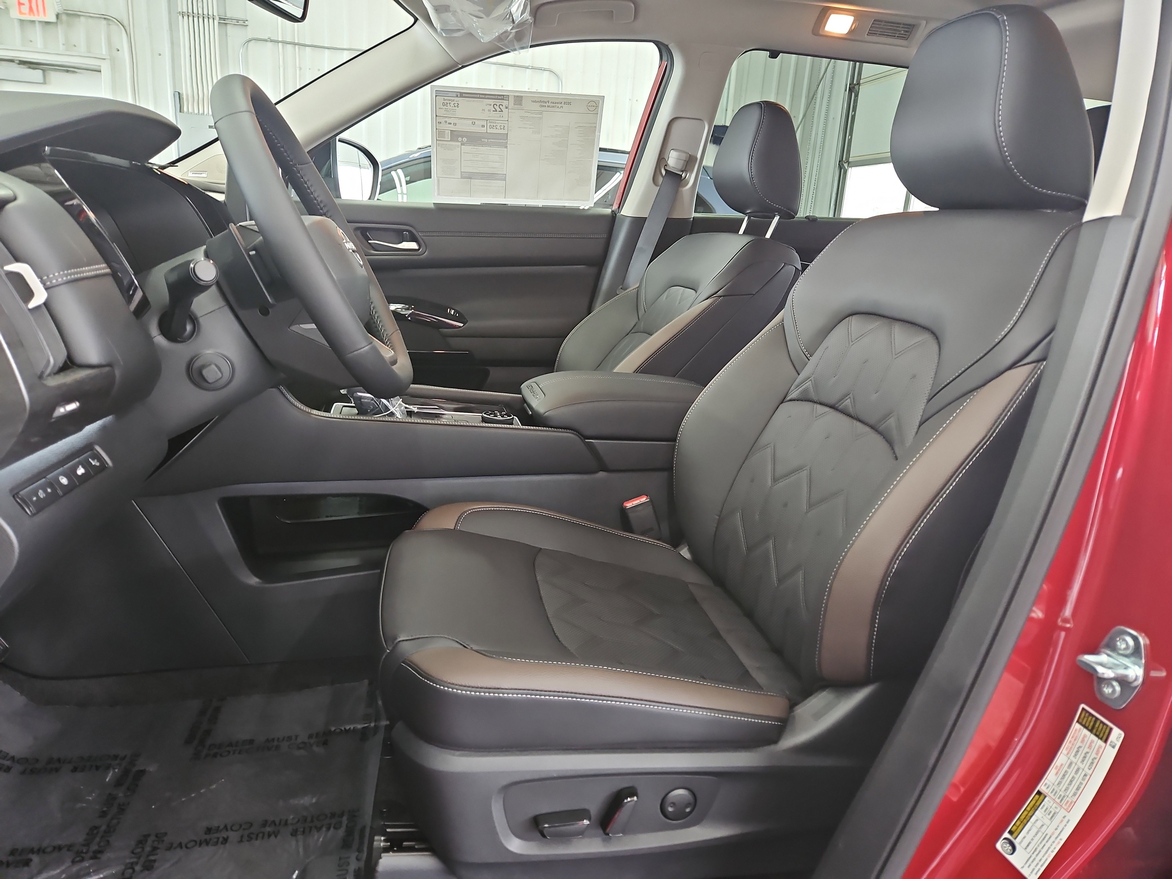 New 2026 Nissan Pathfinder Platinum AWD/4WD image 8