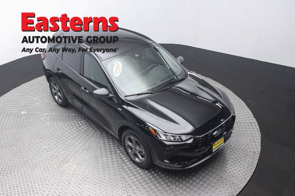Used 2024 Ford Escape ST-Line AWD/4WD image 3