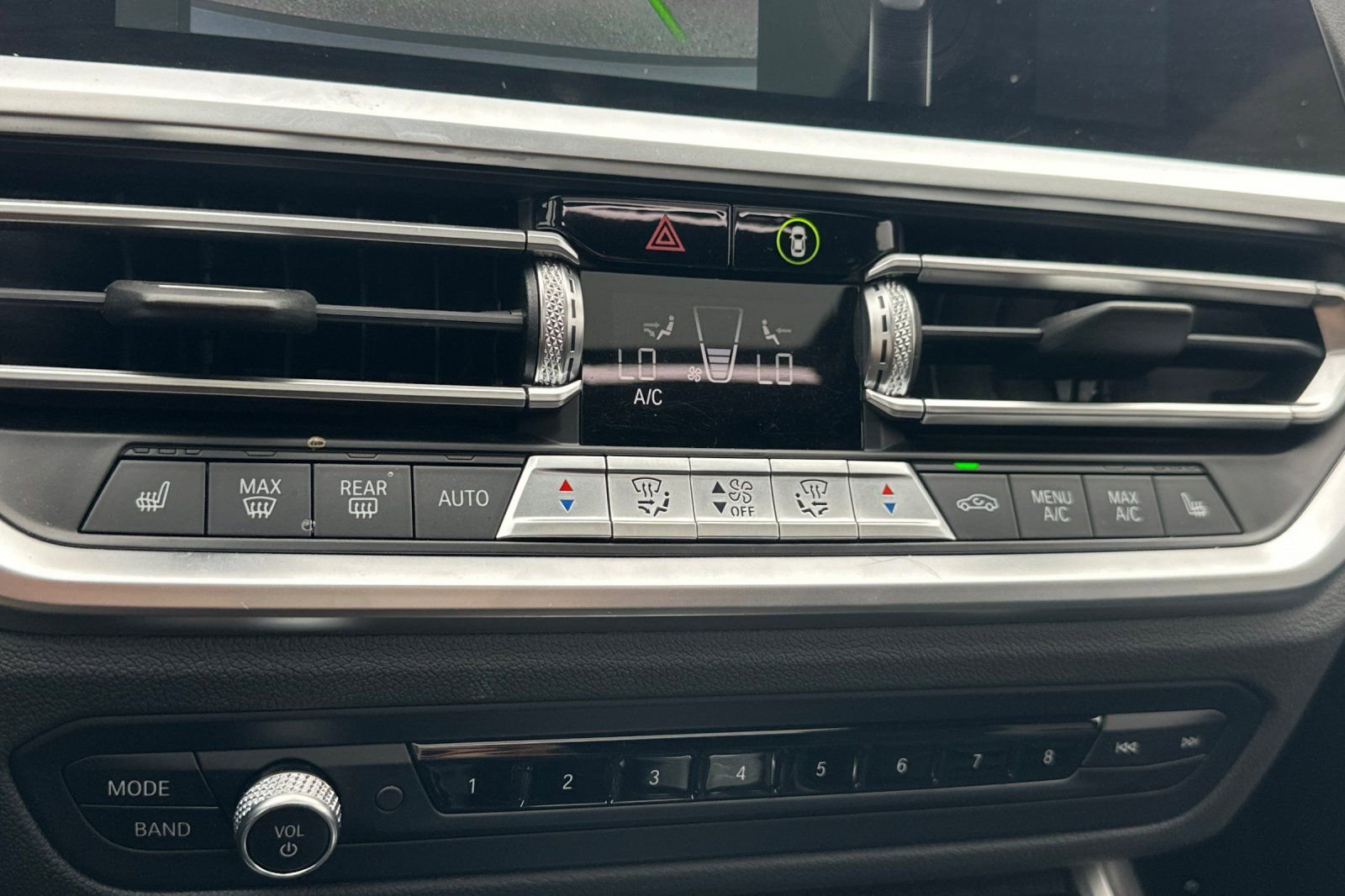 Used 2021 BMW 330e w/ Driving Assistance Package image 28