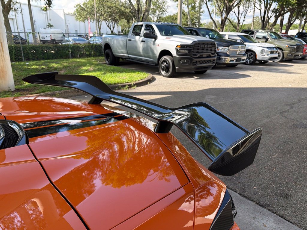 Used 2023 Chevrolet Corvette Z06 w/ Z07 Performance Package RWD image 38