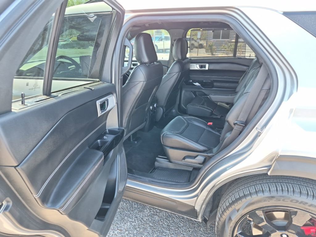 Used 2023 Ford Explorer ST w/ Equipment Group 401A image 14
