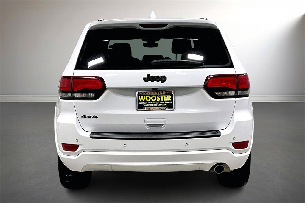 Used 2022 Jeep Grand Cherokee Laredo X image 6