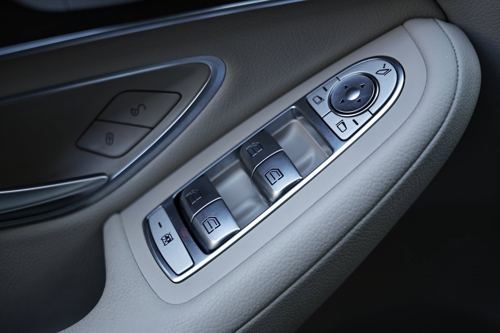 Used 2022 Mercedes-Benz GLC 300 4MATIC image 19