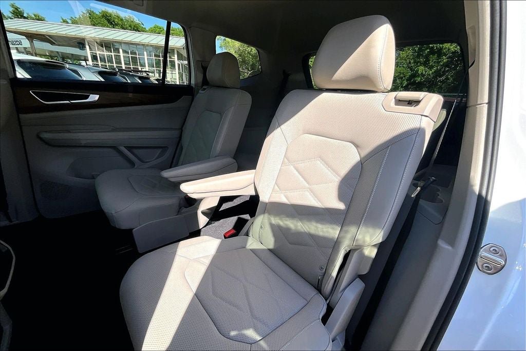 Certified 2026 Volkswagen Atlas SE w/ Panoramic Sunroof Package FWD image 19