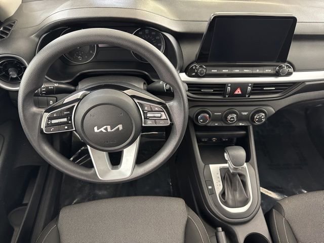 Used 2022 Kia Forte LXS FWD image 22