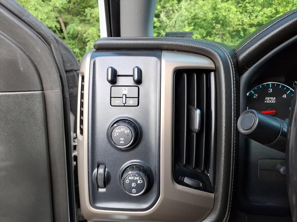 Used 2017 GMC Sierra 1500 Denali AWD/4WD image 17