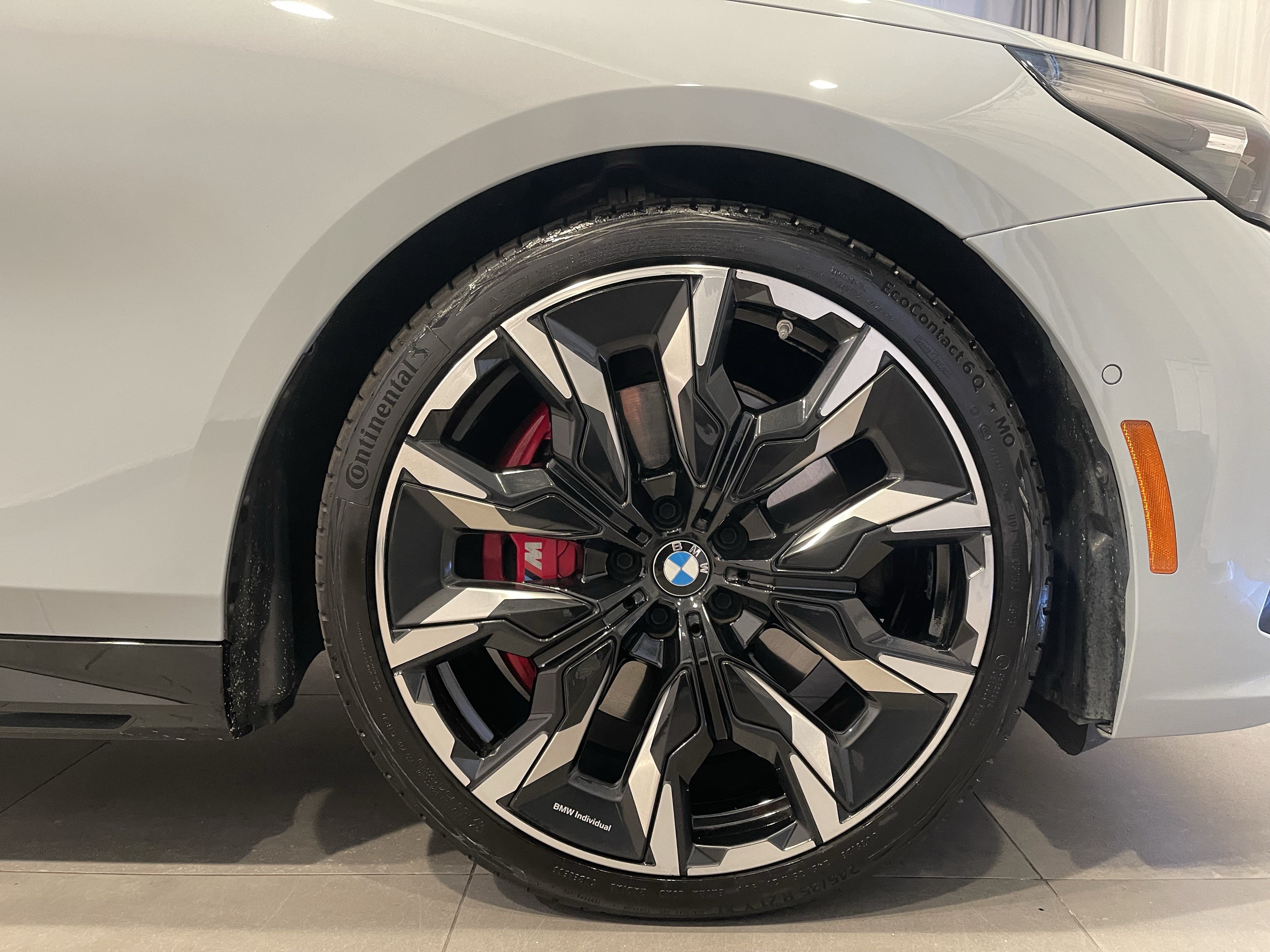 Certified 2024 BMW 540i xDrive w/ Premium Package AWD/4WD image 10