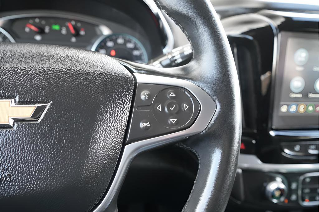 Used 2023 Chevrolet Traverse LT w/ LT Premium Package AWD/4WD image 32