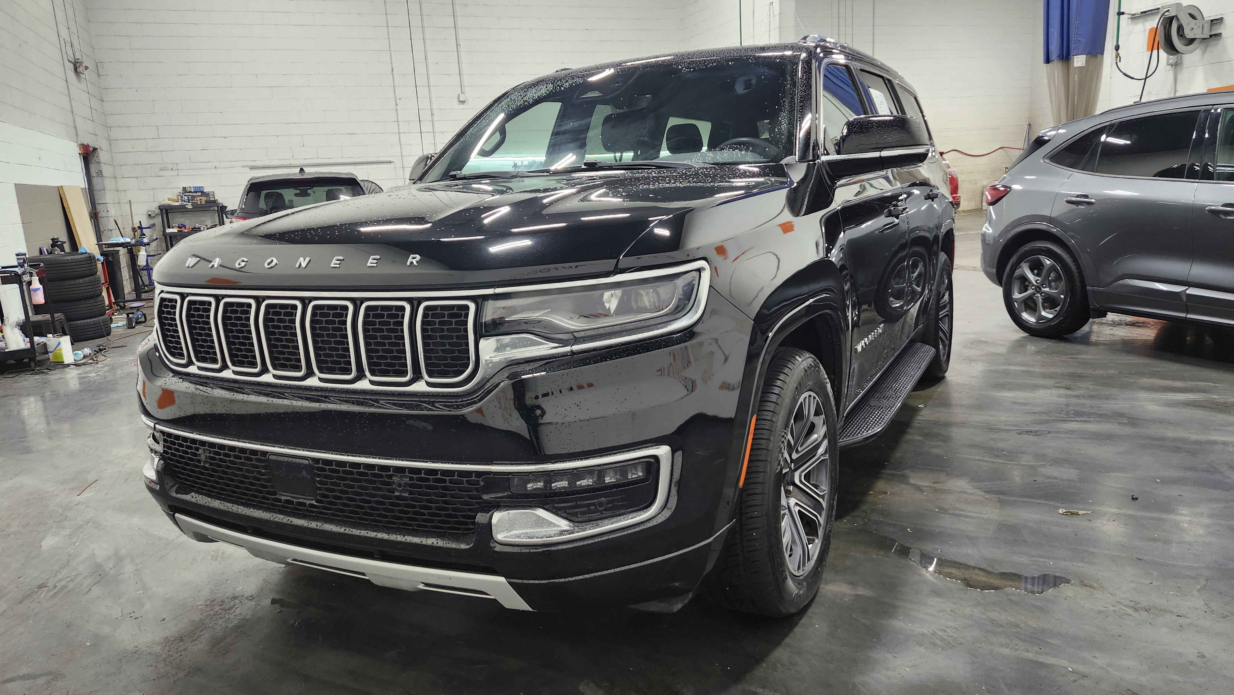 Used 2023 Jeep Wagoneer Series II image 17