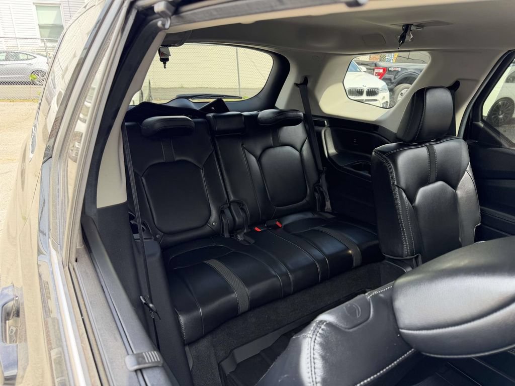 Used 2025 Honda Pilot EX-L image 18