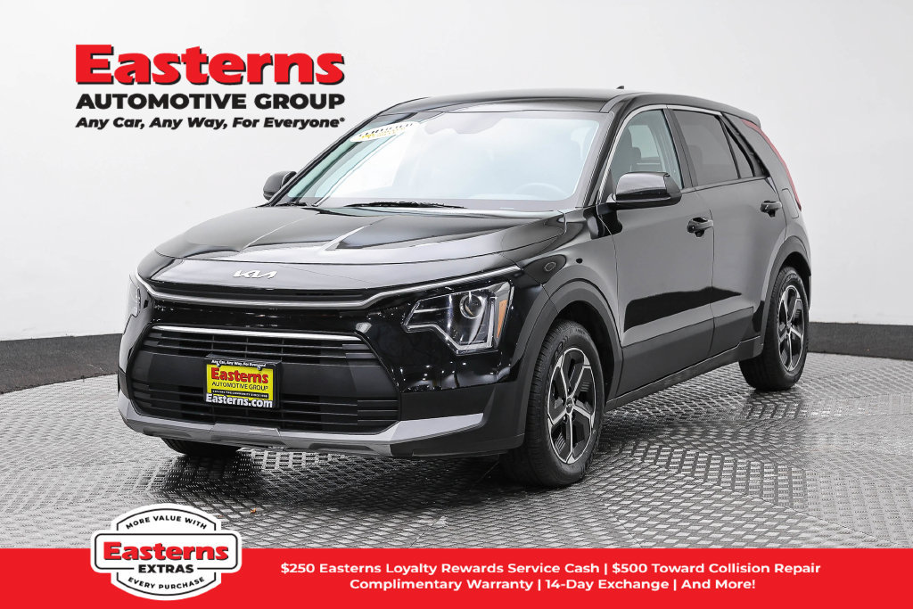 Used 2025 Kia Niro LX