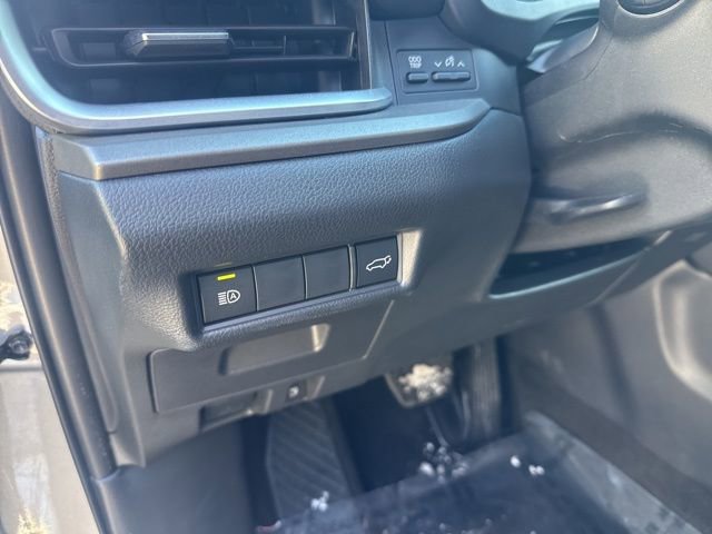 Used 2025 Toyota Grand Highlander AWD image 12