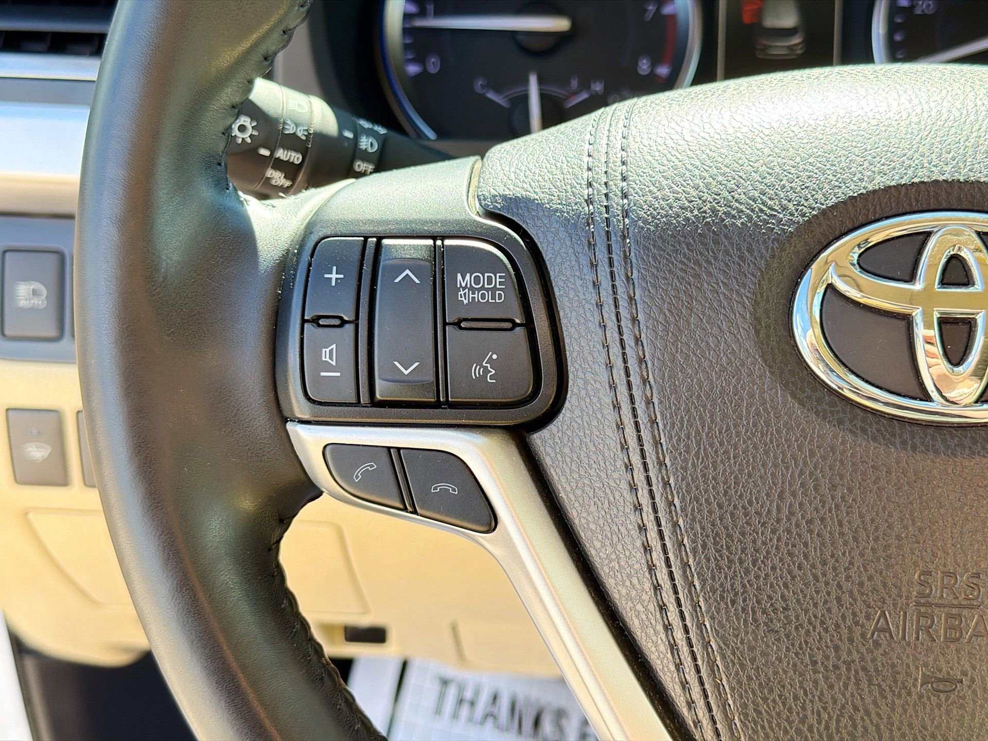 Used 2019 Toyota Highlander XLE image 39