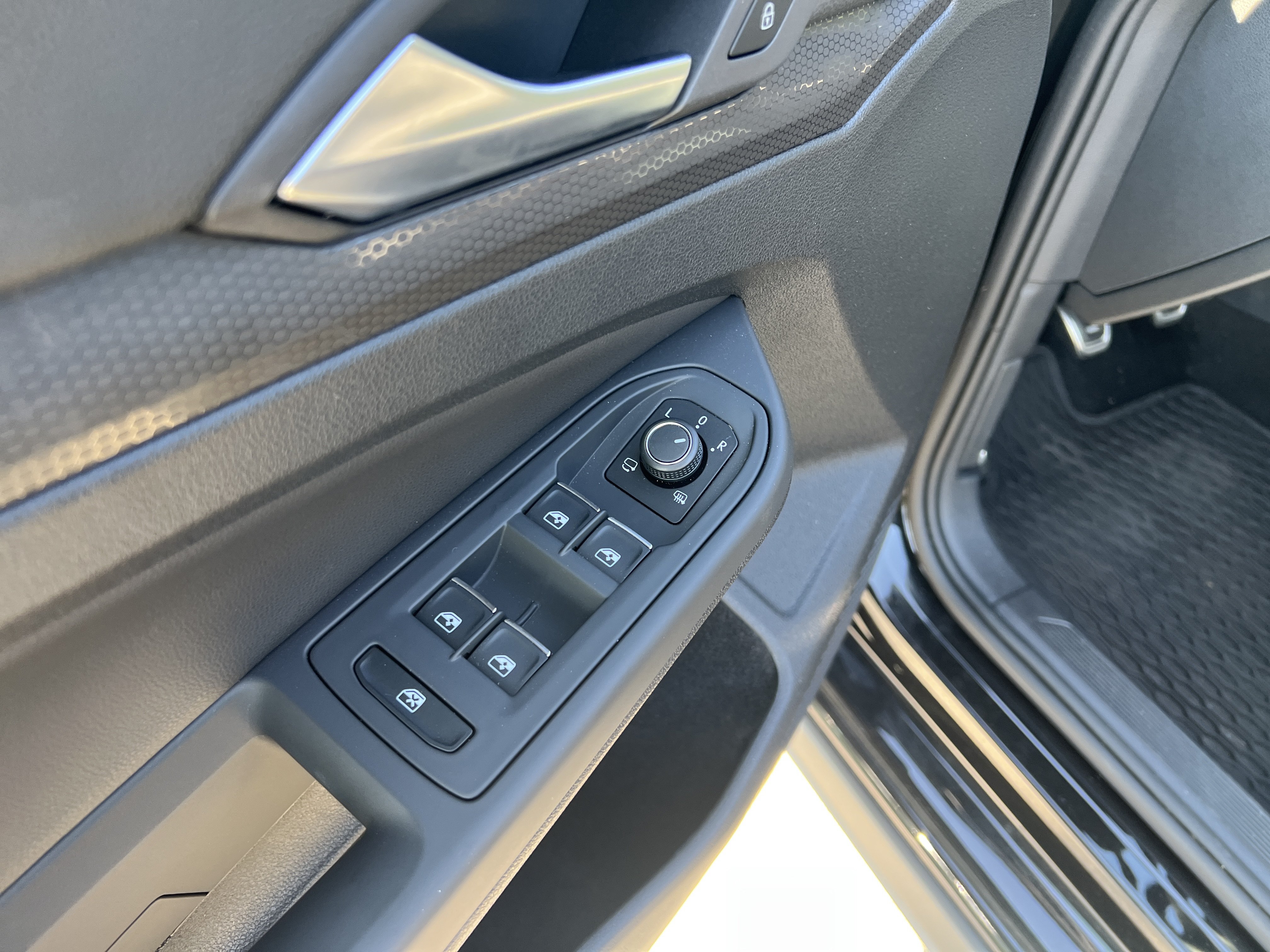 Certified 2024 Volkswagen GTI SE w/ SE Leather Seats Package FWD image 13