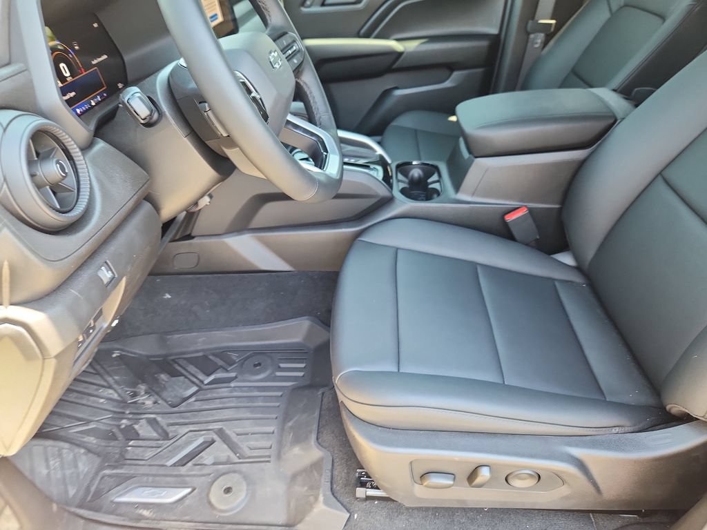 New 2025 Chevrolet Colorado Trail Boss AWD/4WD image 9