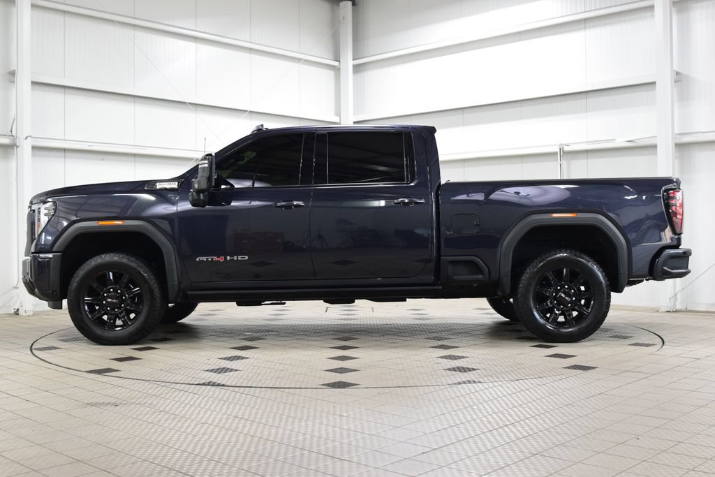 Used 2024 GMC Sierra 2500 AT4 w/ AT4 Premium Plus Package AWD/4WD image 4
