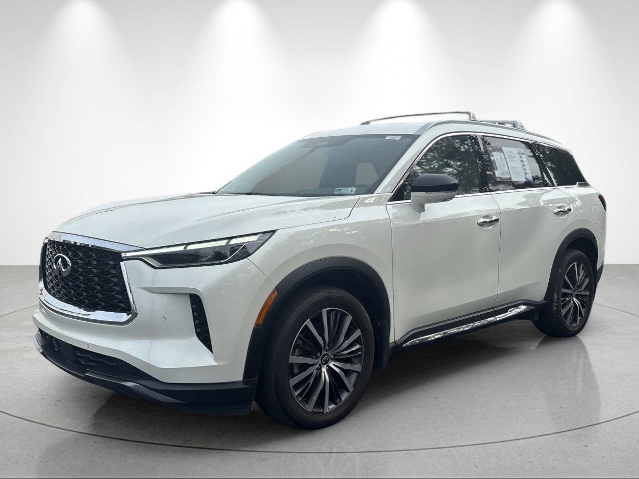 Used 2023 INFINITI QX60 Sensory w/ Cargo Package