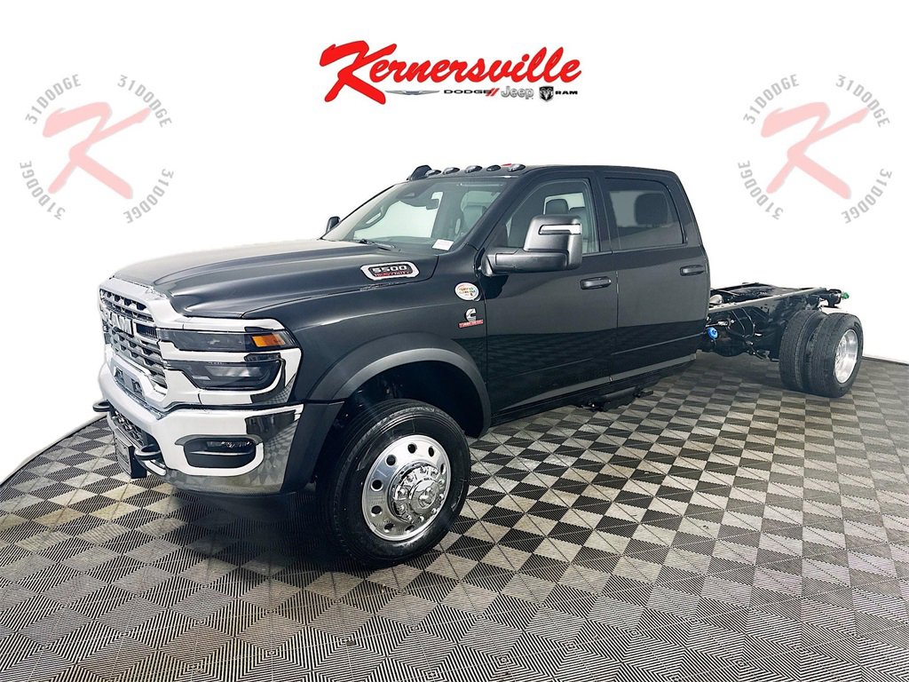 New 2026 RAM 5500 Tradesman w/ Chrome Appearance Group image 3