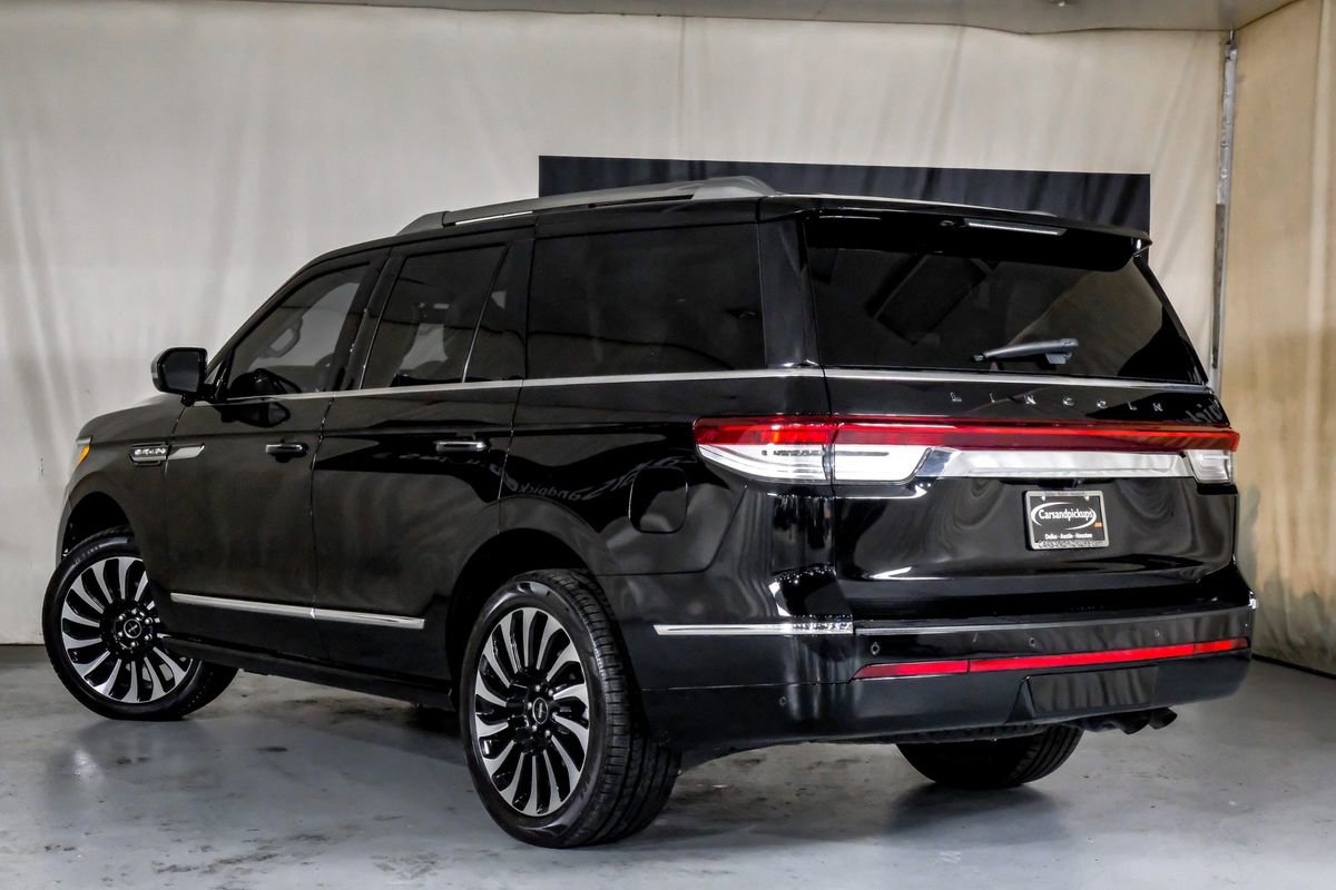 Used 2022 Lincoln Navigator Black Label image 10