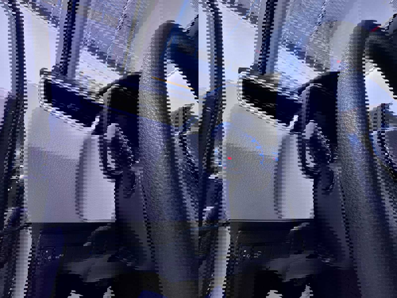 Used 2020 Toyota Corolla L image 16