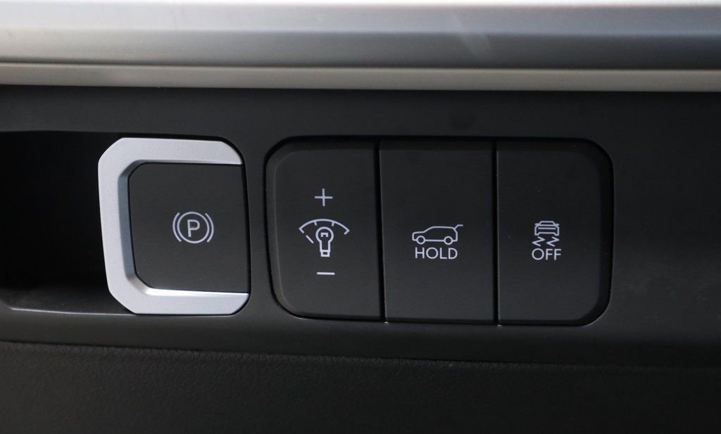 Certified 2025 Hyundai Santa Fe SEL image 25