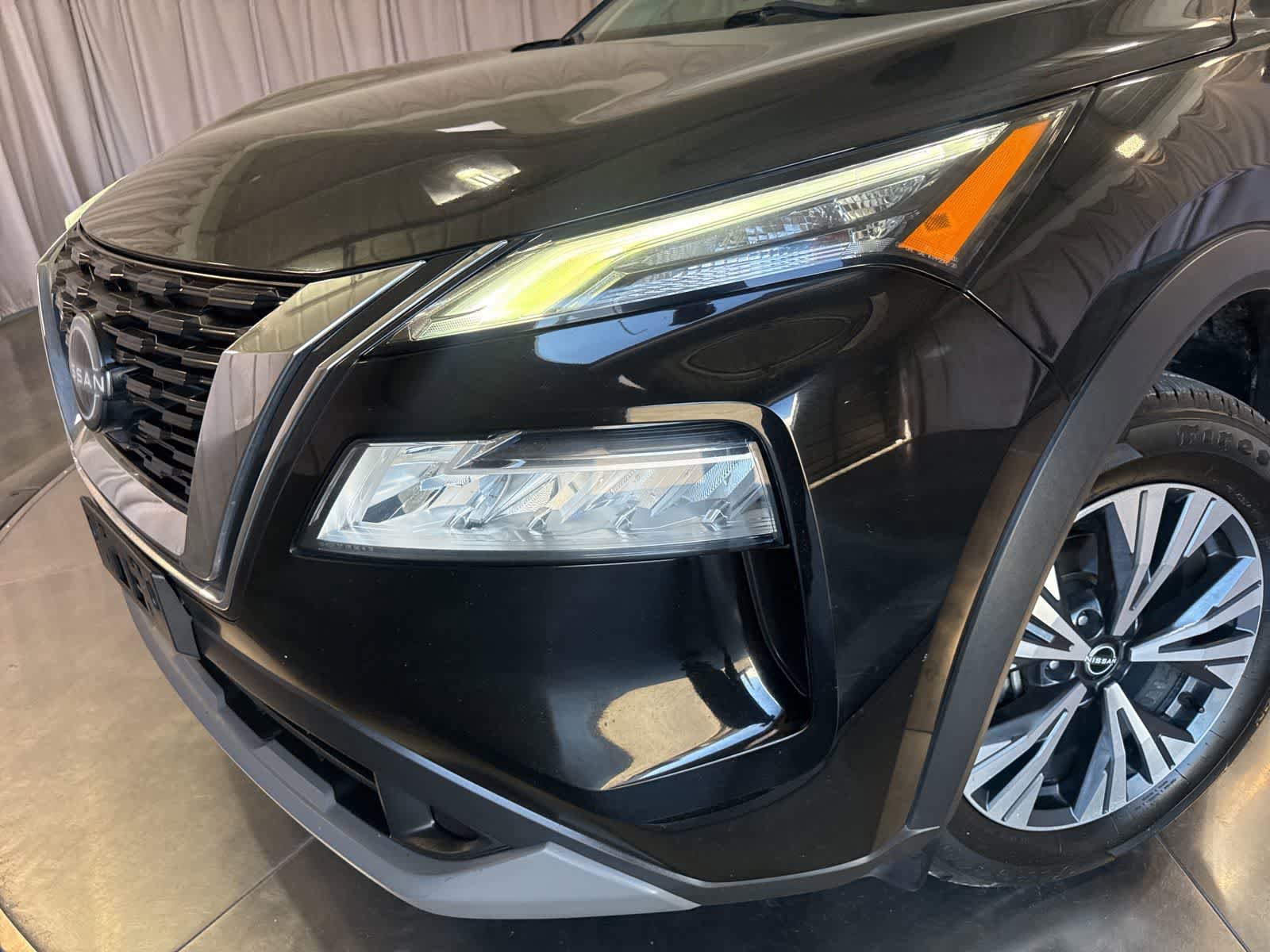 Used 2022 Nissan Rogue SV AWD/4WD image 9