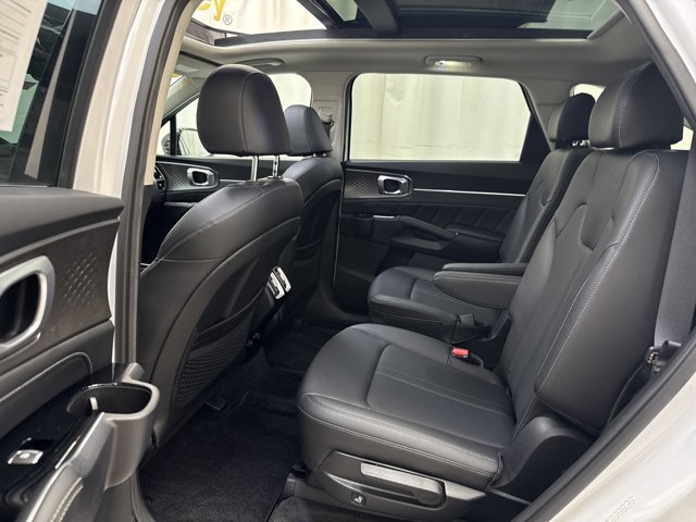Certified 2022 Kia Sorento SX image 14