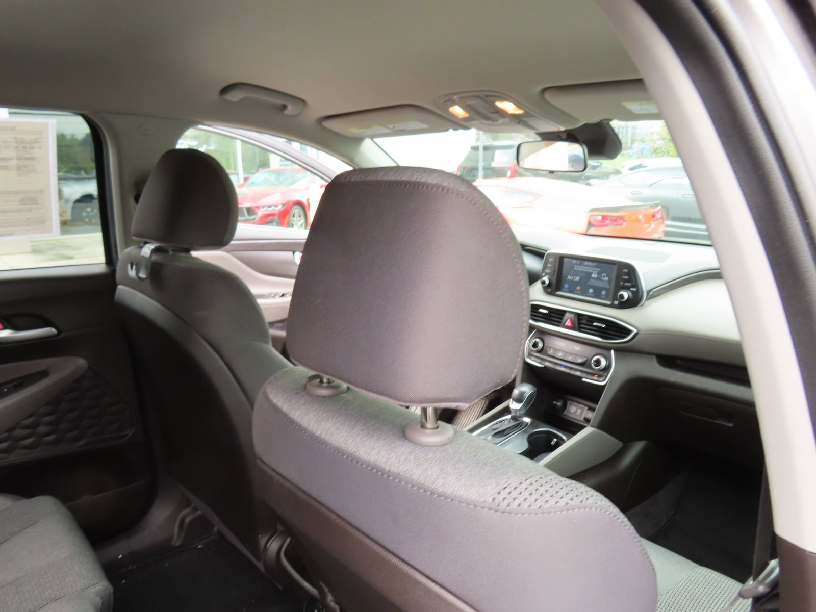 Used 2020 Hyundai Santa Fe SE image 29