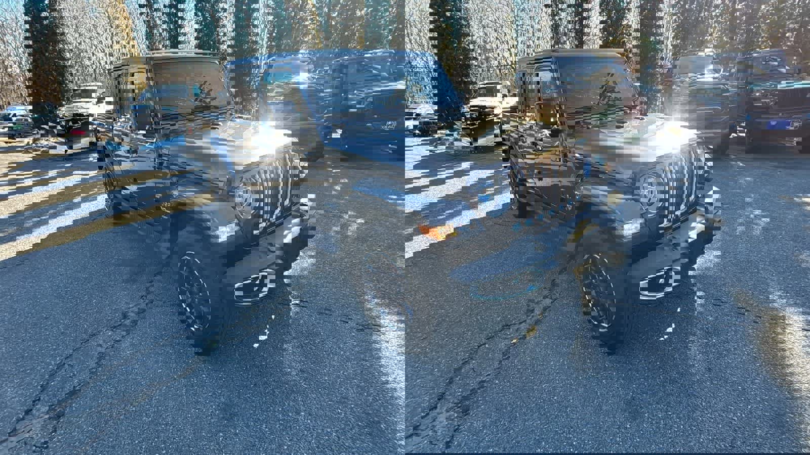 Used 2022 Jeep Gladiator Overland w/ Popular Equipment Package image 7