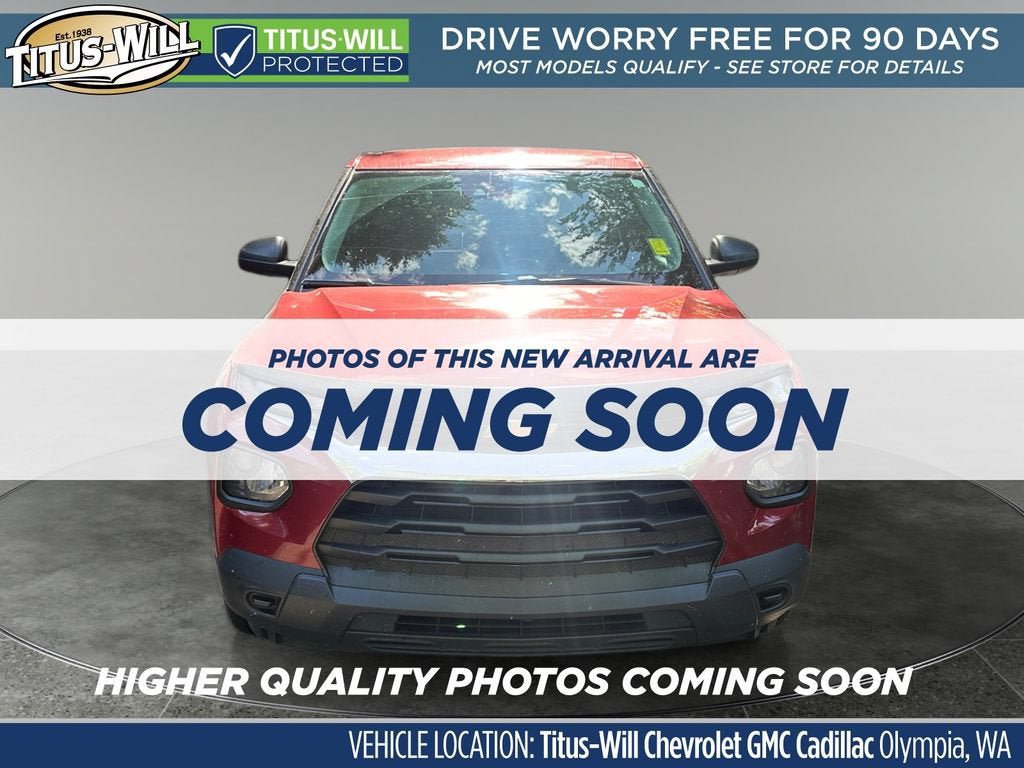 Used 2021 Chevrolet TrailBlazer LS FWD image 2