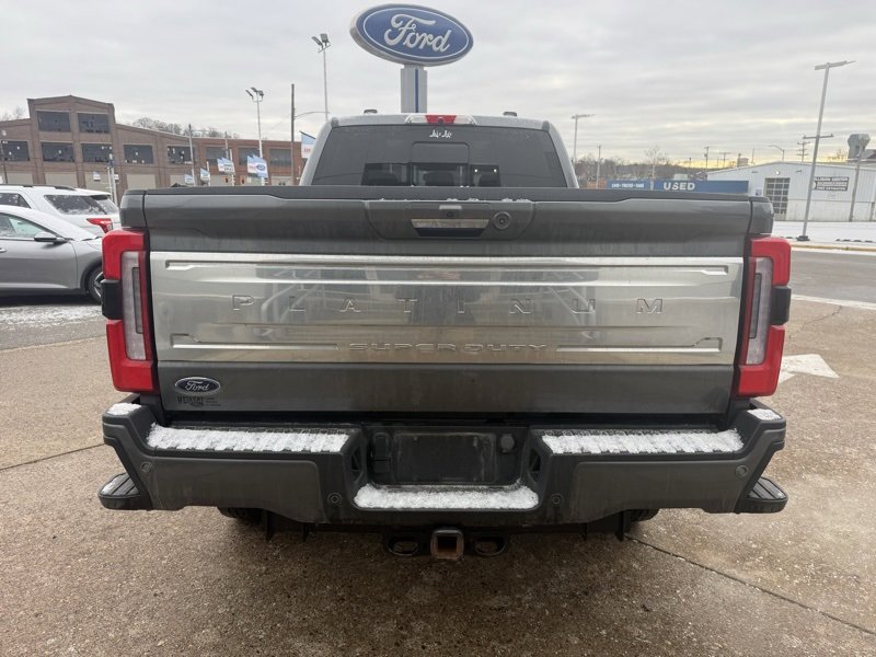 Used 2023 Ford F350 Platinum image 5