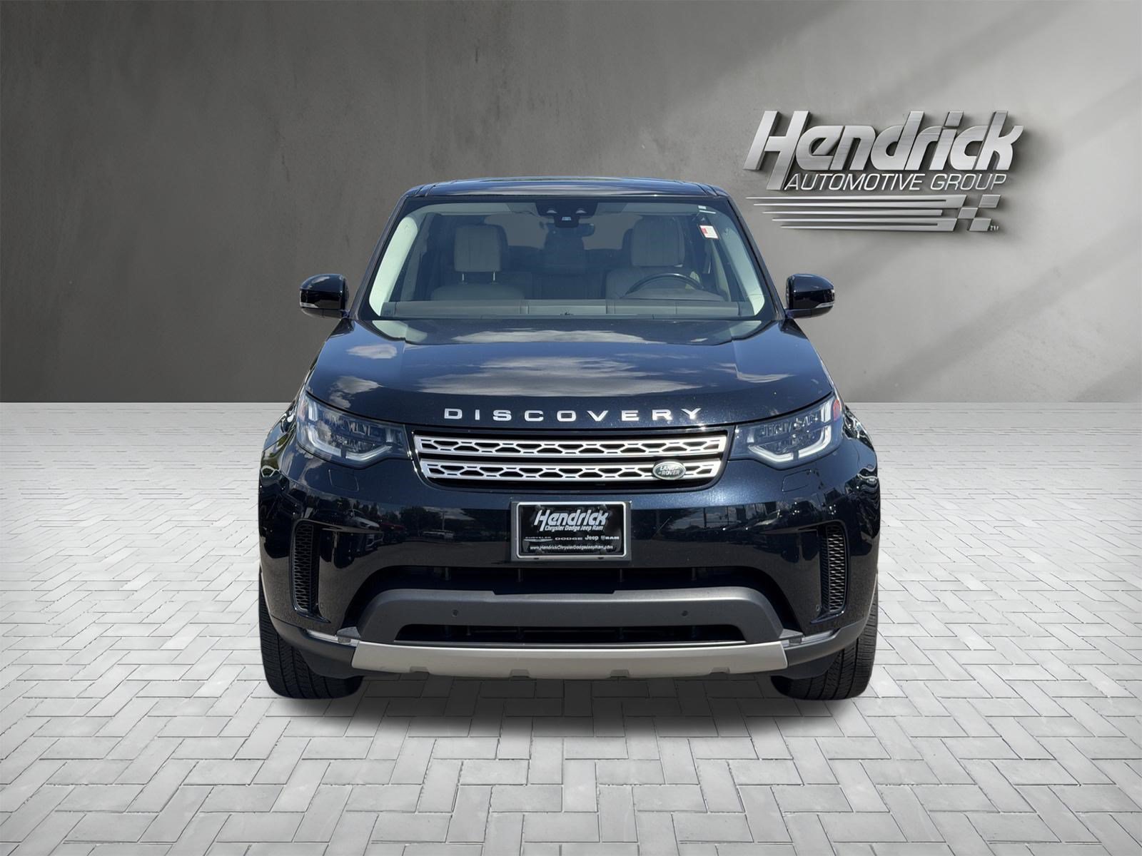 Used 2020 Land Rover Discovery HSE Luxury AWD/4WD image 3