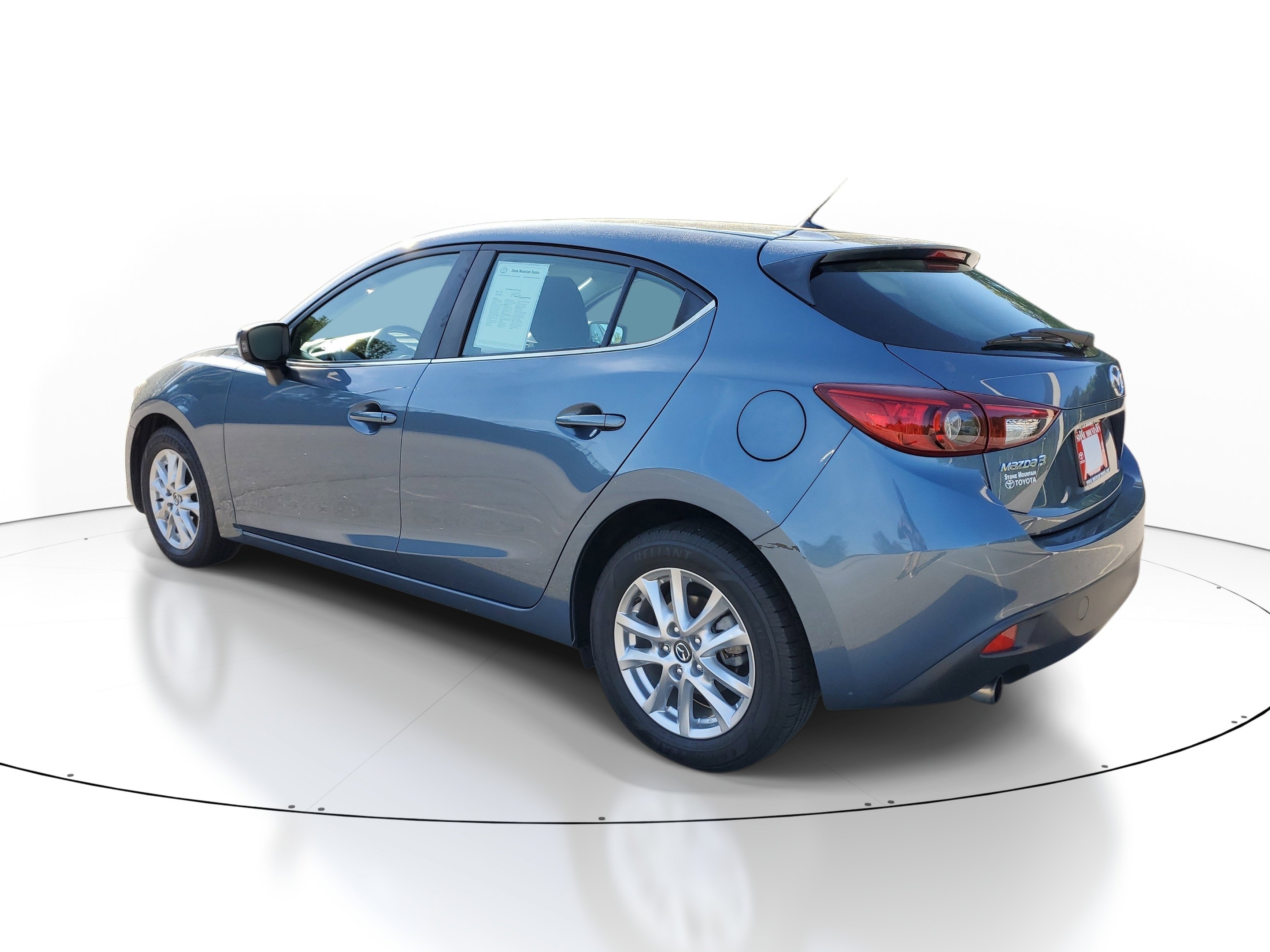 Used 2016 MAZDA MAZDA3 i Sport w/ Preferred Equipment Package image 4