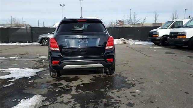 Certified 2022 Chevrolet Trax LT w/ LT Convenience Package image 7