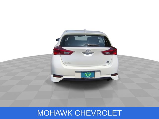 Used 2017 Toyota Corolla iM w/ Carpet Mat Package FWD image 8