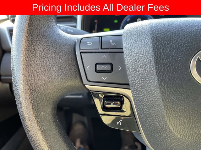 Used 2025 Toyota Camry LE FWD image 25
