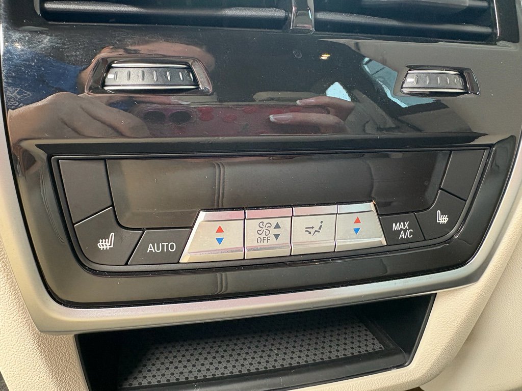 Used 2022 BMW X5 xDrive40i w/ Executive Package image 25