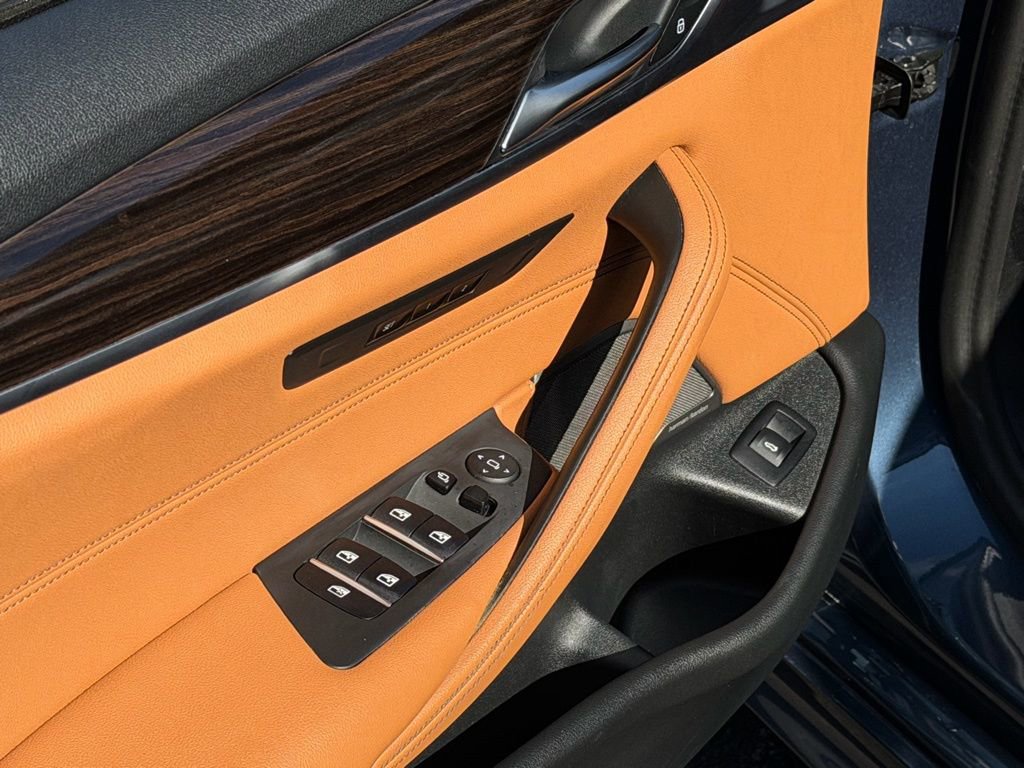 Used 2023 BMW 540i xDrive w/ M Sport Package image 30