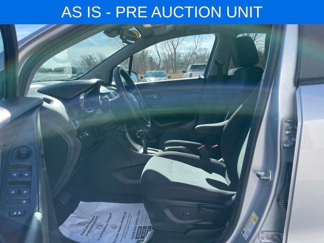 Used 2019 Chevrolet Trax LS w/ Tint and Cruise Package image 13