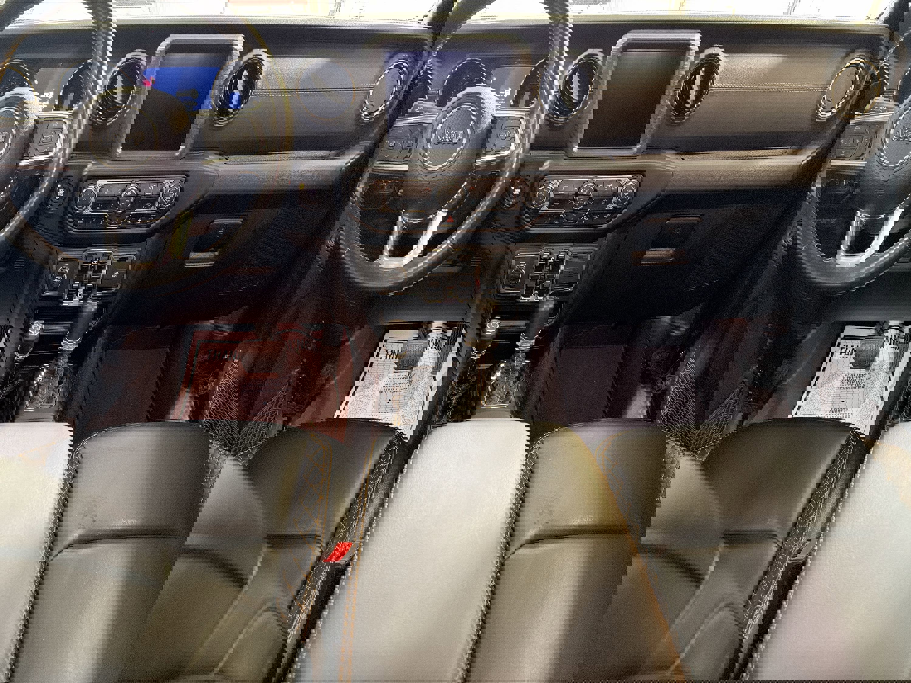 Used 2021 Jeep Wrangler Unlimited Sahara image 22
