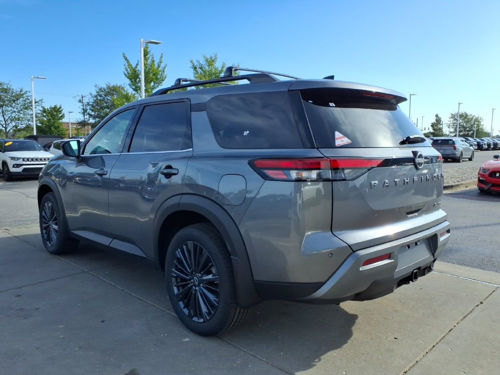 New 2026 Nissan Pathfinder SL AWD/4WD image 6