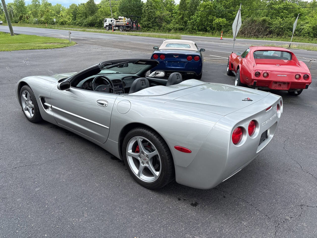 Used 2004 Chevrolet Corvette Convertible w/ Preferred Equipment Group image 5